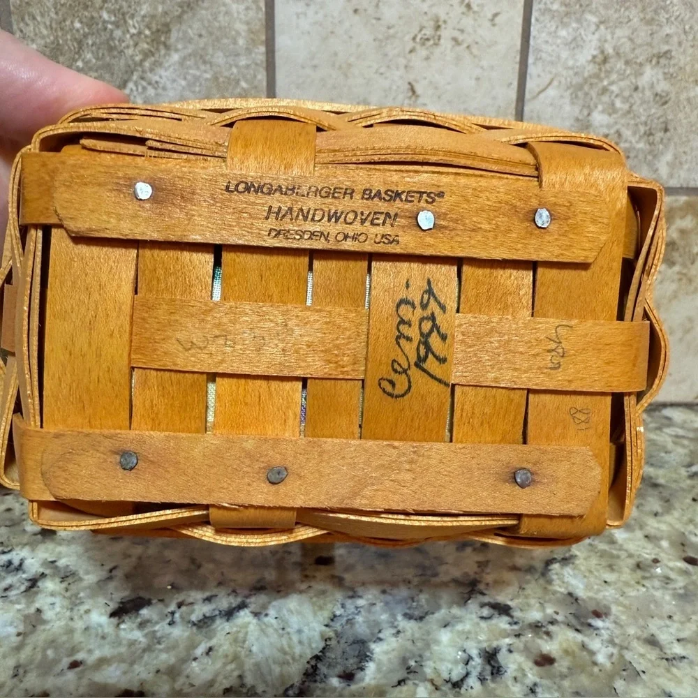 1996 Longaberger Basket  American Cancer Society Edition Rose Liner Protector